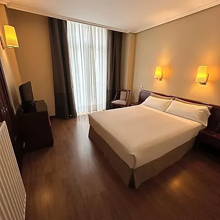 Hotel Compostela