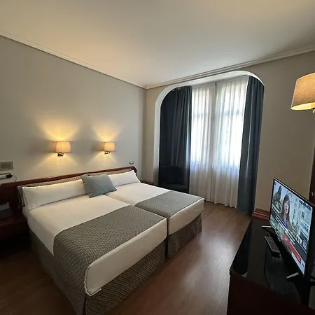 Compostela Hotel 2*